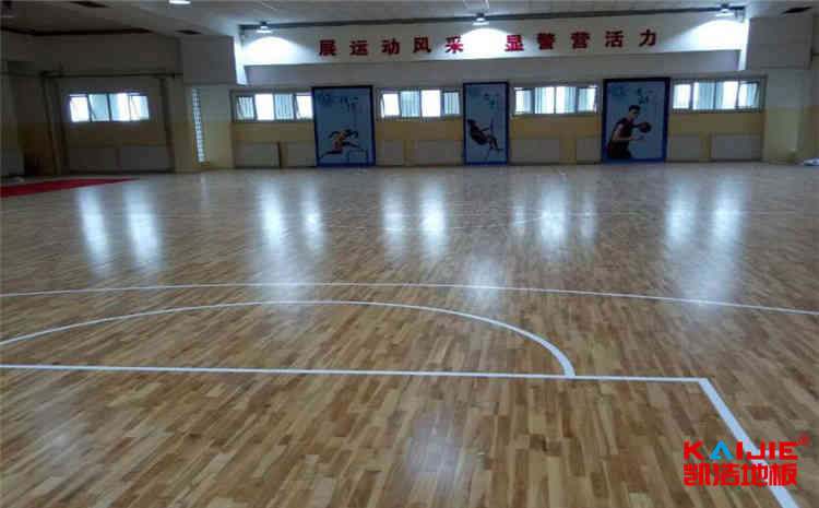 枫桦木篮球运动地板翻新施工