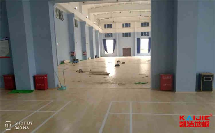 河南枫桦木体育地板生产厂家