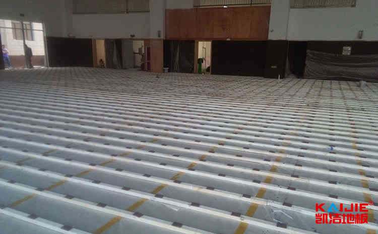 枫桦木体育场馆木地板多少钱一平米